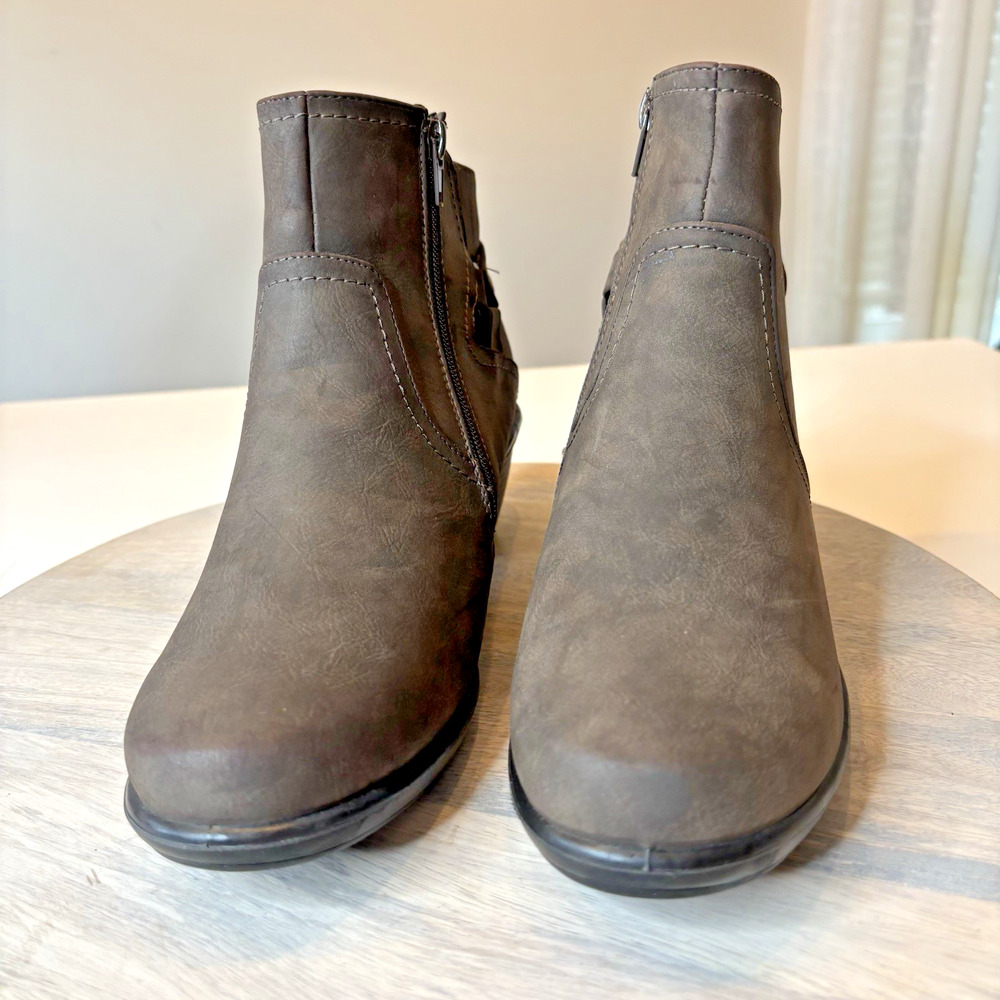 Easy Street Dawnta Brown Synethetic Ankle Boots Women's Size 11W Side Zipper - Picture 2 of 9